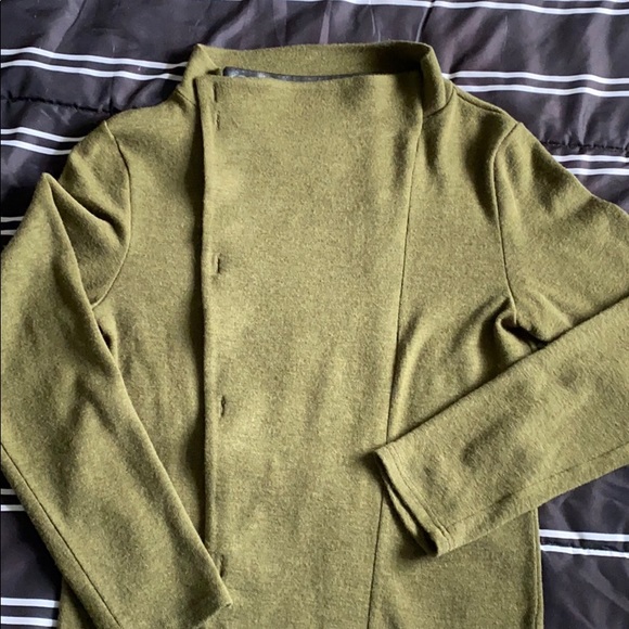 Light button up jacket - Picture 4 of 10